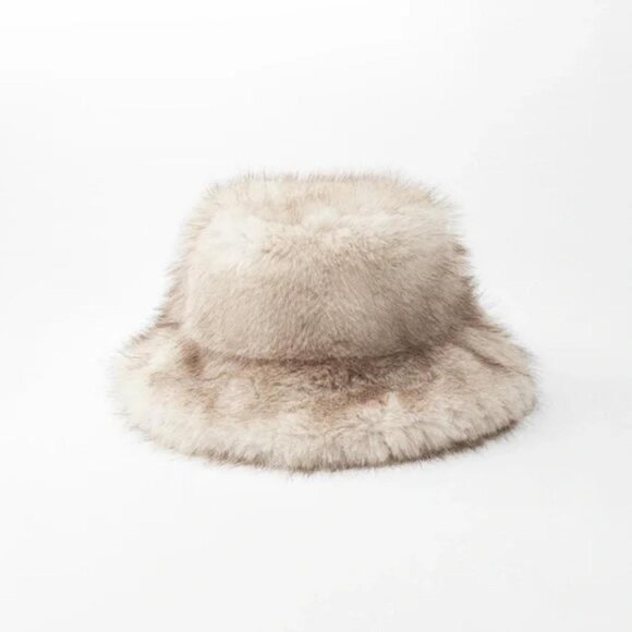 ZARA FAUX FUR HAT - Picture 2 of 3